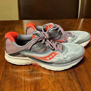 Saucony Everun running shoes size 8 worn once